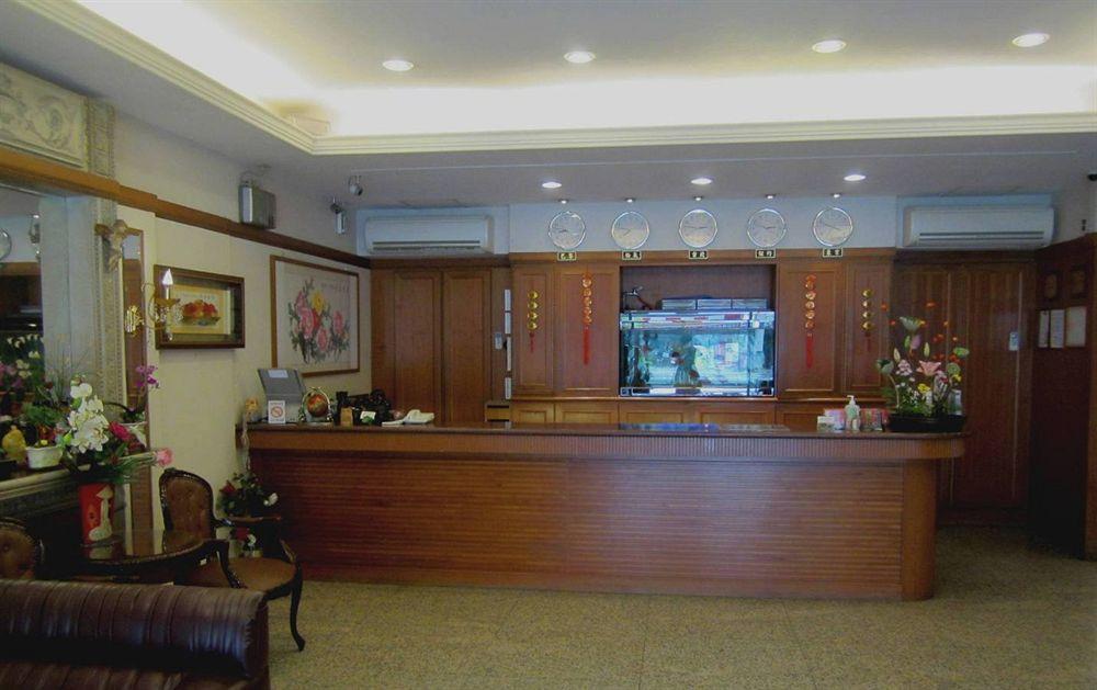 Sin Fu Business Hotel Taichung Dış mekan fotoğraf