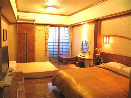Sin Fu Business Hotel Taichung Dış mekan fotoğraf